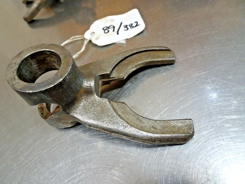 Bsa gearbox gear selector fork - selector,